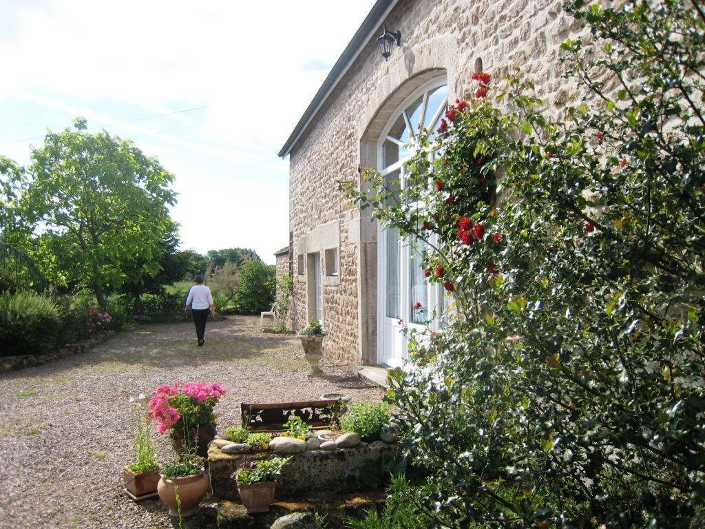 Bed and Breakfast La Clef Des Champs La Roche-en-Brenil Exterior foto